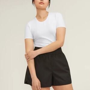 Everlane The Short Sleeve Supima Crew Neck Tee in white Size M